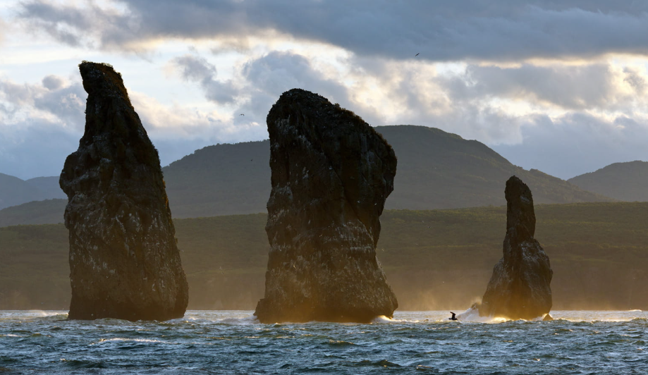 阿瓦查灣美食+奇岩巡航