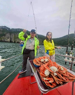 阿瓦查灣船上海釣饗宴