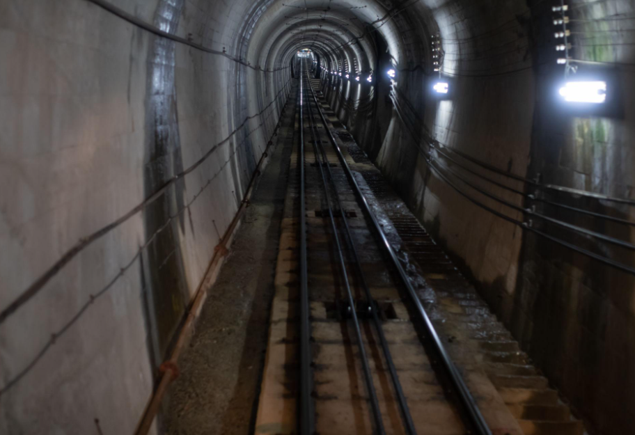 黑部水庫、黒部湖～黑部登山纜車