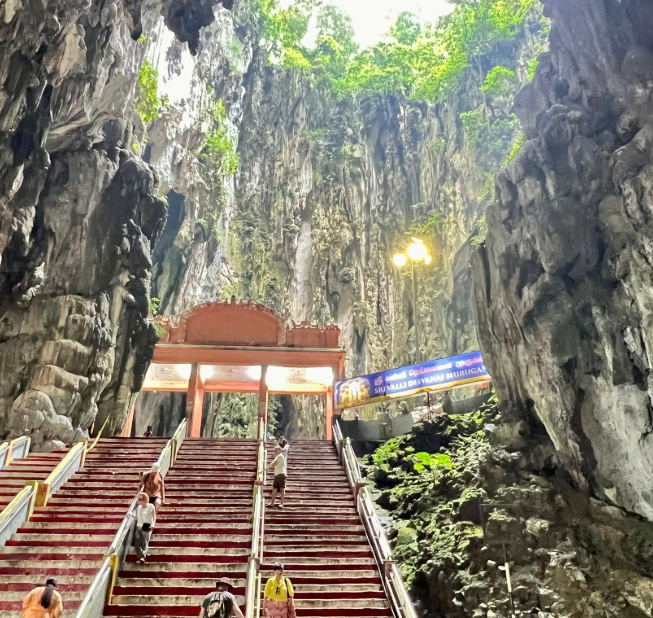 黑風洞彩虹階梯