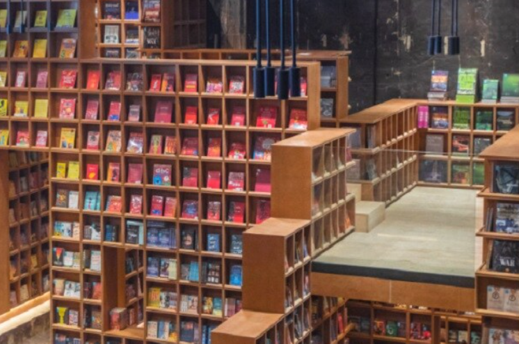REX KL 復古迷宮書店