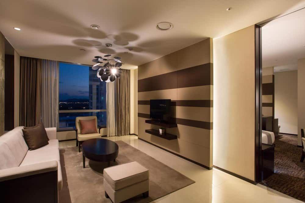 ISQUARE HOTEL